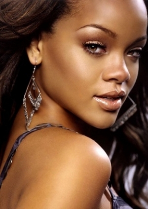 Rihanna Konseri Etkinlik Afişi