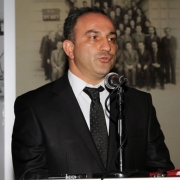 Beyhan Özdemir Resmi