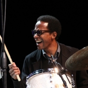 Brian Blade Resmi